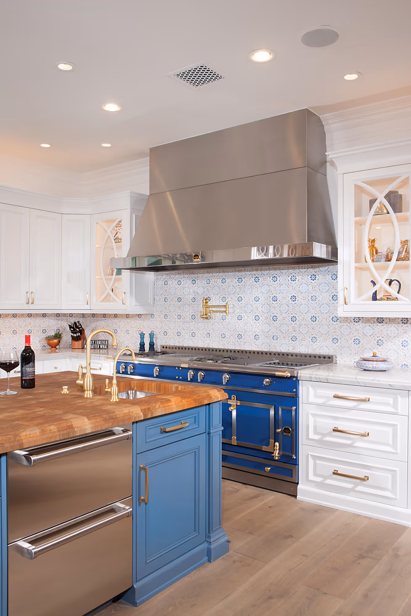 Formal Transitional Renovation in Paradise Valley, AZ | Kitchen