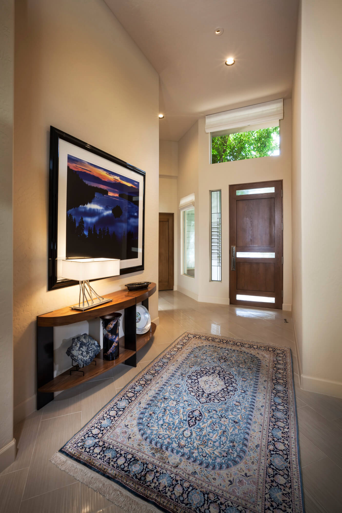Contemporary hall door | Sesshu Design Associates
