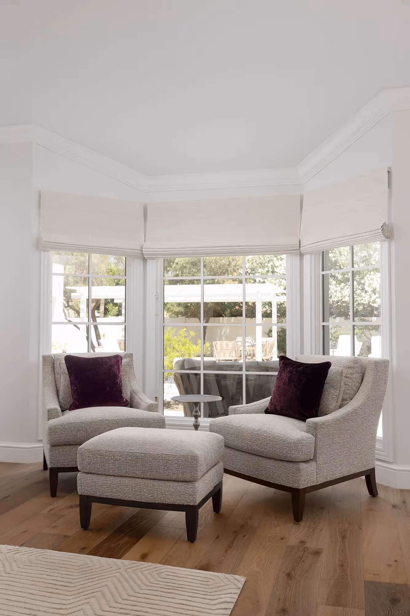 Primary bedroom sitting area scottsdale wellness home | Sesshu Design Associates