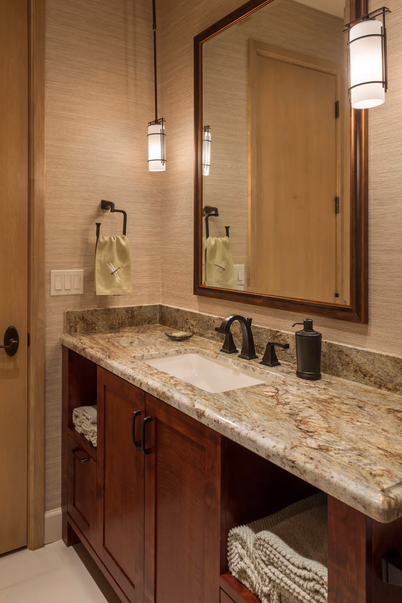 Modern bathroom mirror | Sesshu Design Associates